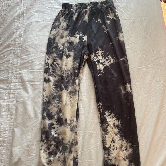 6 Sweatpants Bundle | S | Roots, PINK, Shein | Grey & Black - Picture 3 of 7
